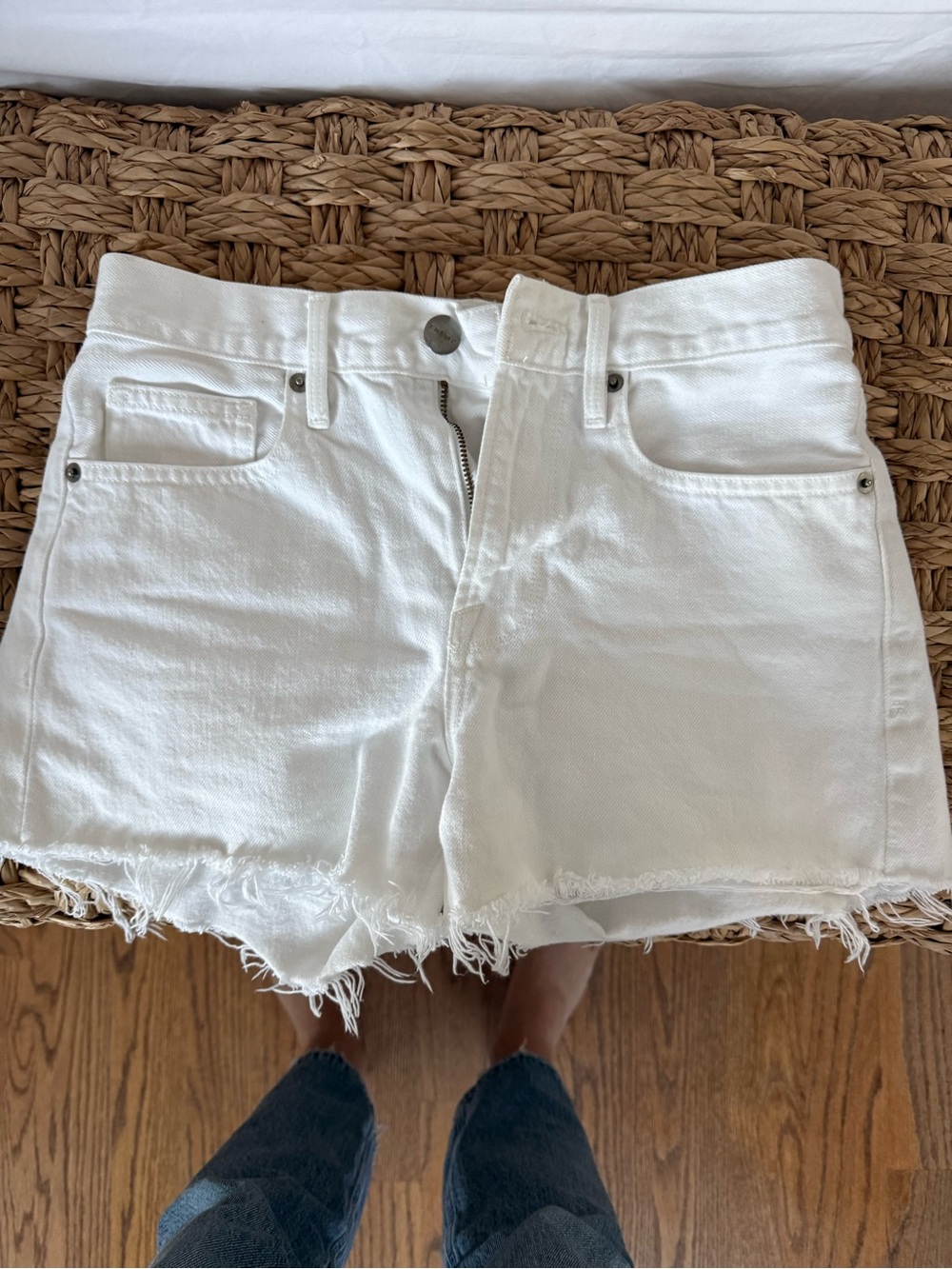 FRAME Le Brigette denim shorts